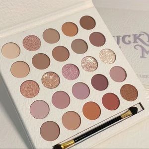 25 Colors Eyeshadow Palette